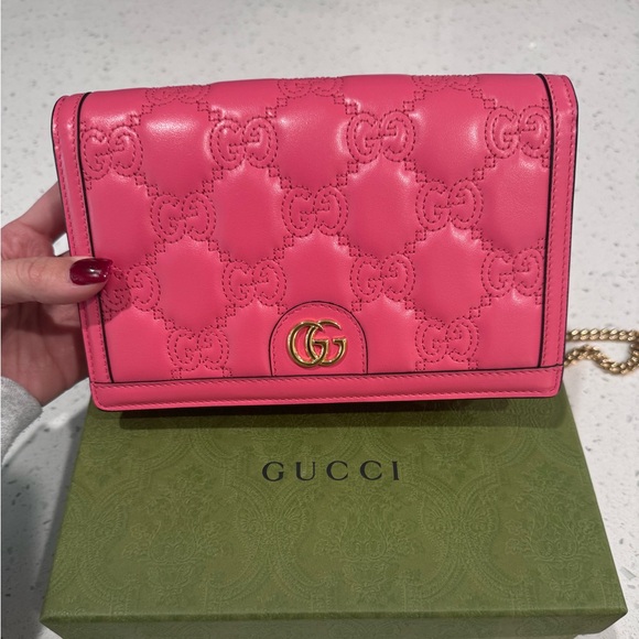 Gucci Wallet on Chain - Picture 2 of 5